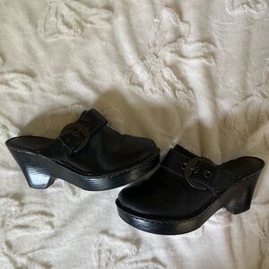 Black Vintage Leather Y2K Clogs
